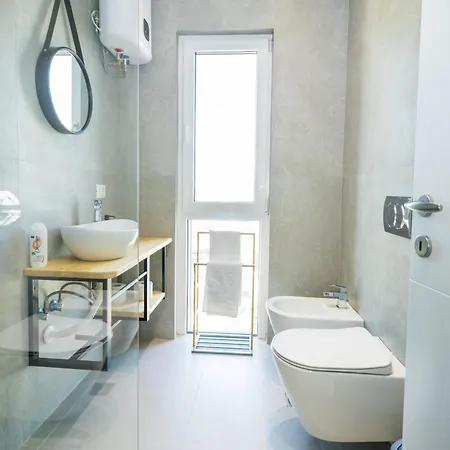 アパート Sky Cane ティラナ